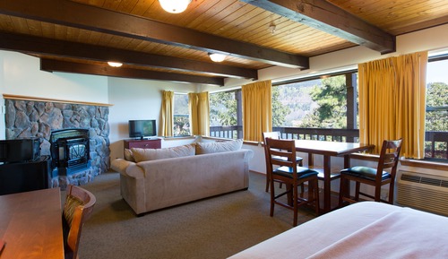 Habitación Premium, varias camas, balcón, vistas al río