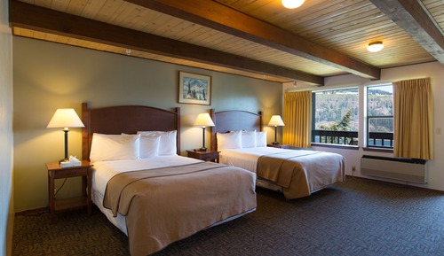 Habitación, 2 camas de matrimonio, balcón, vistas al río