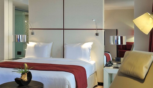 Suite junior, 1 cama de matrimonio grande (High floor)
