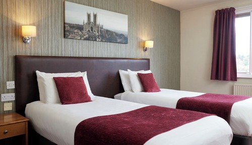 Habitación con 2 camas individuales