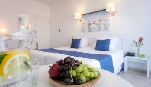 Habitación con 1 cama doble o 2 individuales