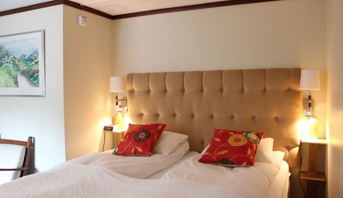 Habitación básica con 1 cama doble o 2 individuales, en edificio anexo