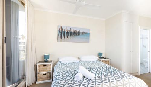 Apartment, 3 Bedrooms, Beach View