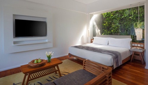 Heavenly Ocean View Pool Suite - 1 King Bed With Butler Service