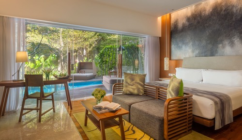 Impressive Lagoon Pool Suite - 1 King Bed With Butler Service