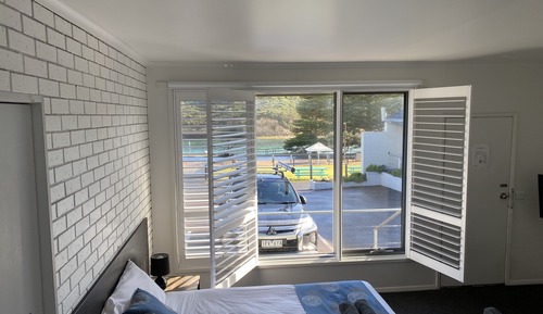 Habitación con 2 camas individuales, vistas al mar