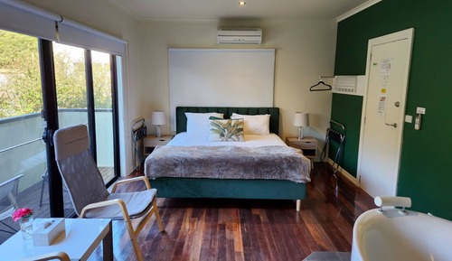 Lilly Pilly Suite - Spa Bath