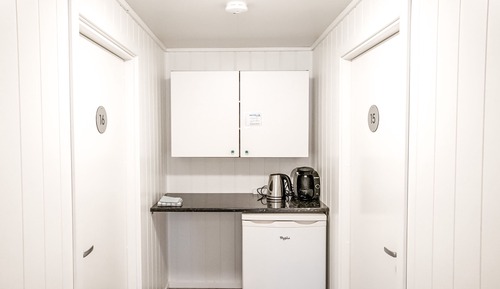 Habitación básica doble, 2 camas individuales, vistas al patio