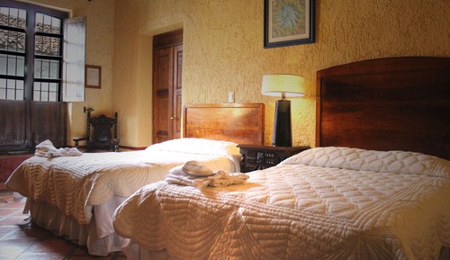 Habitación cuádruple, chimenea