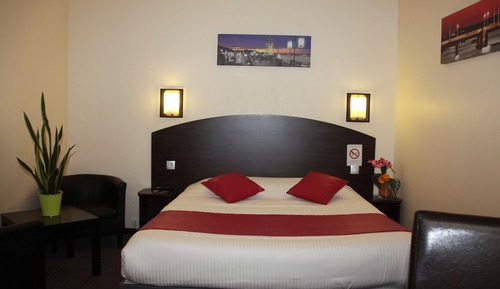 Habitación Confort con 1 cama doble o 2 individuales