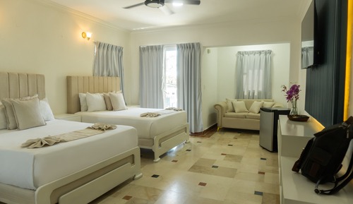 Habitación familiar, balcón