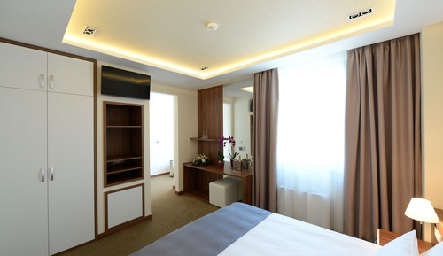 Habitación doble, 1 cama de matrimonio, no fumadores, vistas a la montaña