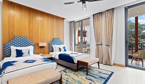 Junior Suite Twin Bed - City View