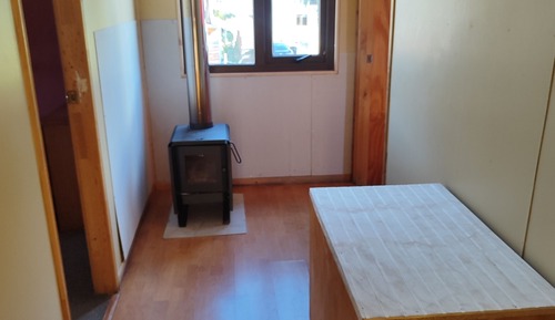 Dormitorio compartido básico, dormitorio mixto