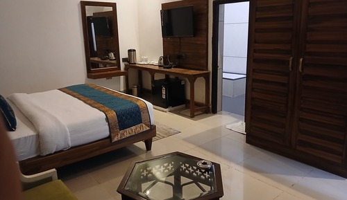 Premium Room with Bathtub