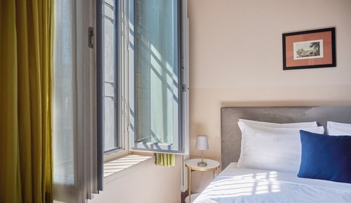 Classic Apartment (Via Cesare Correnti 21)