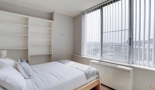 Apartamento Confort, 3 habitaciones, balcón, vistas a la ciudad