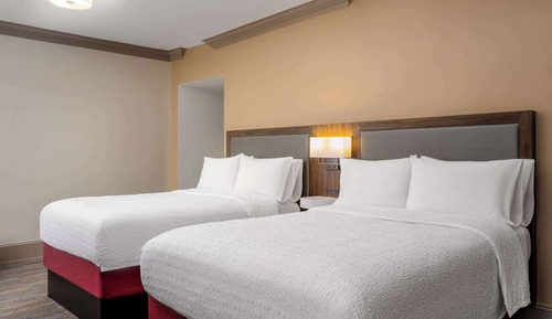 Habitación, 2 camas dobles, vistas a la ciudad