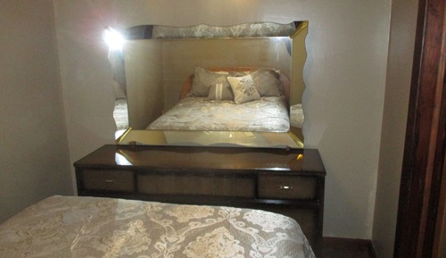 Suite Deluxe, 2 habitaciones, cocina básica, vistas al río (Happy Days)