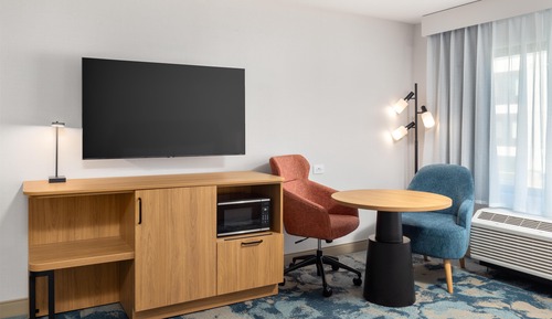 Habitación, 2 camas de matrimonio, frigorífico y microondas