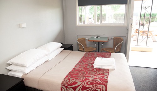 Habitación doble, baño privado