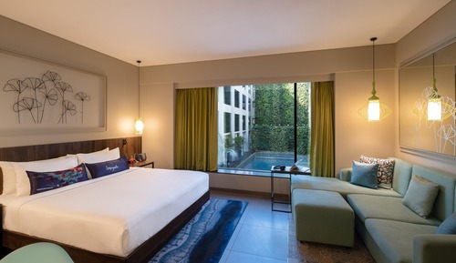 Habitación, 1 cama de matrimonio grande con sofá cama, vistas a la piscina