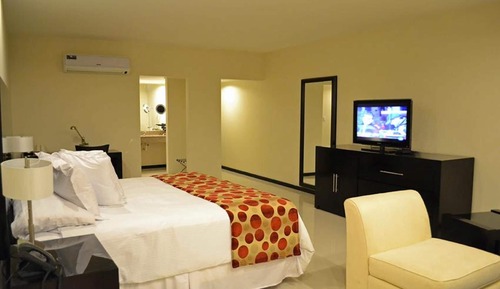 Habitación Premium doble, 1 cama de matrimonio grande, vistas a la piscina