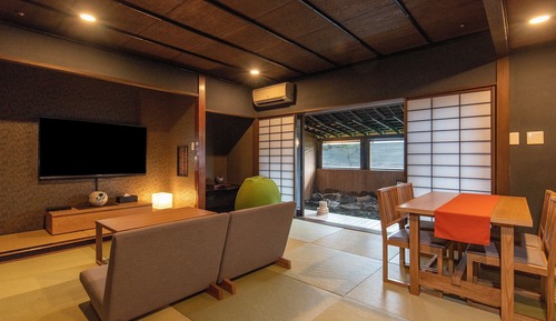 Habitación Premier con 2 camas individuales (Japanese Style, Open-Air Rock Bath)