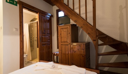 Dúplex familiar, 1 habitación, entresuelo