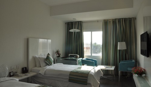 Habitación Deluxe doble, 1 habitación, fumadores, vistas a la ciudad