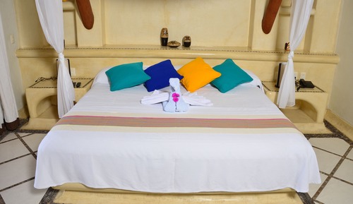 Suite junior, 1 cama de matrimonio grande, bañera de hidromasaje