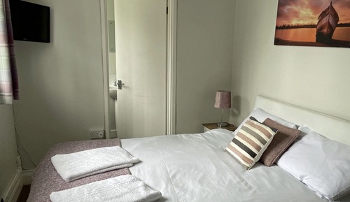 Habitación doble, baño privado