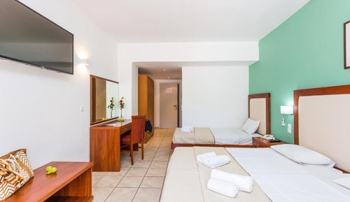 Habitación triple clásica