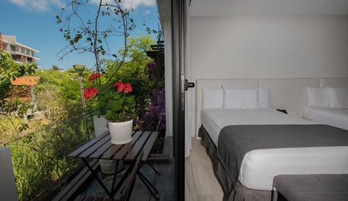 Habitación Deluxe, 2 camas de matrimonio, balcón