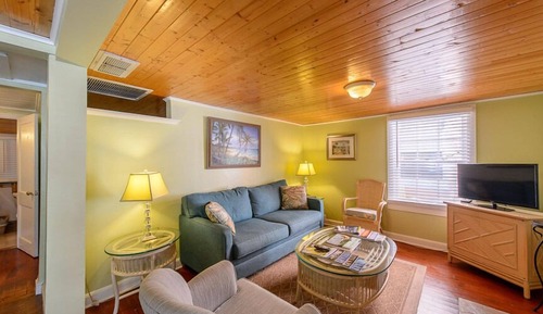 Coastal Cottage, 2 Bedrooms, Patio