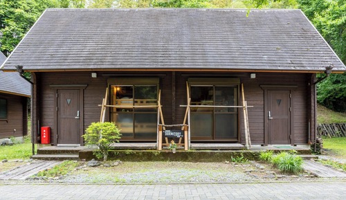 Dormitorio compartido, solo para mujeres