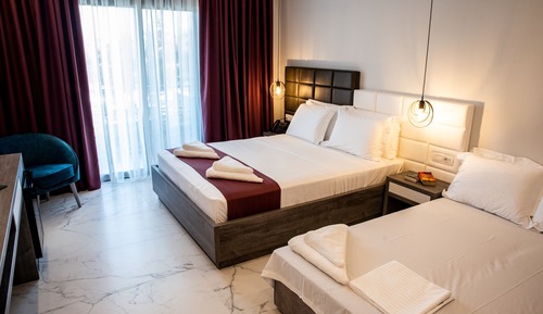 Habitación cuádruple, 1 cama de matrimonio con sofá cama