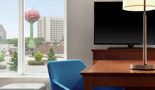 Habitación, 2 camas de matrimonio, accesible para personas con discapacidad (Roll In Shower)