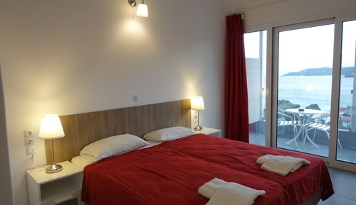 Habitación con 1 cama doble o 2 individuales, balcón, vistas al mar