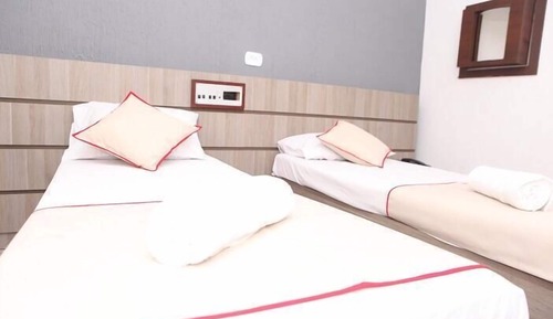 Habitación con 2 camas individuales