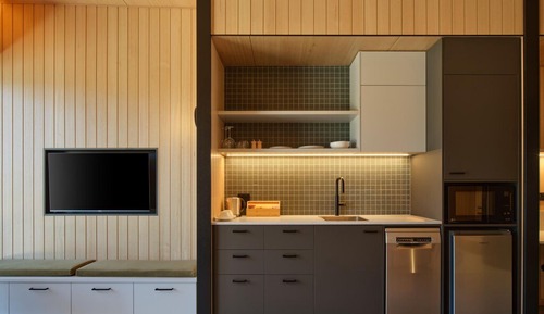 Gordon King Suite Garden View