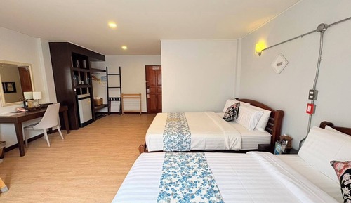 Habitación cuádruple económica