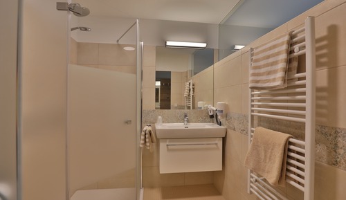 Habitación Confort con 1 cama doble o 2 individuales, vistas a la ciudad