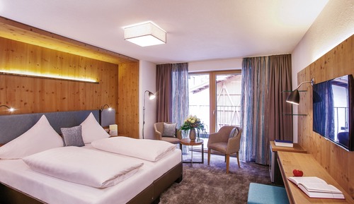 Habitación clásica con 1 cama doble o 2 individuales, 1 cama doble