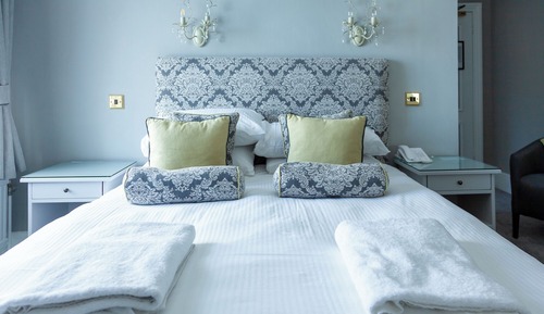 Habitación económica con 1 cama doble o 2 individuales