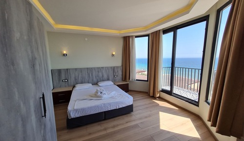 Exclusive Studio Suite, 1 Queen Bed, Sea View