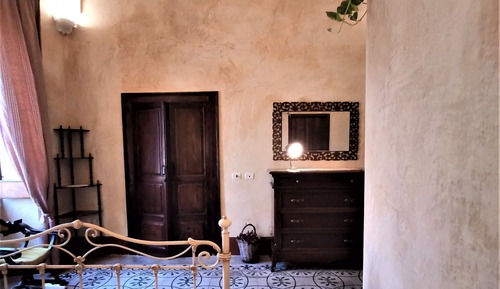 Habitación doble superior, frigorífico, vistas a la ciudad (9)