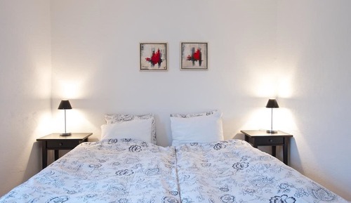 Apartamento familiar, 2 habitaciones, terraza, vistas al jardín