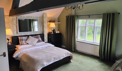 Habitación doble, baño privado (Emerald)