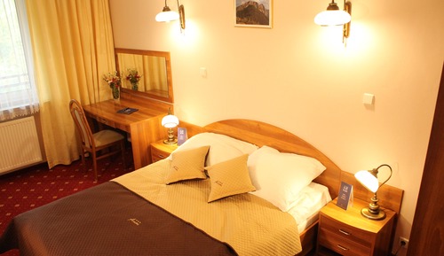 Apartamento (2 adults,with pasage to thermal zone)